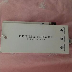 Denim & Flower Button down Shortsleeved shirt 4 Men. Flamingos & Palm Trees. NWT